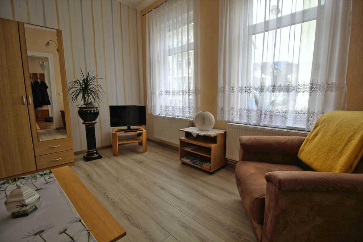 Ferienwohnung Thurk Sassnitz Zewnętrze zdjęcie